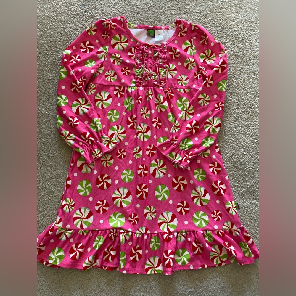 2 sets Sz 10 holiday nightgown